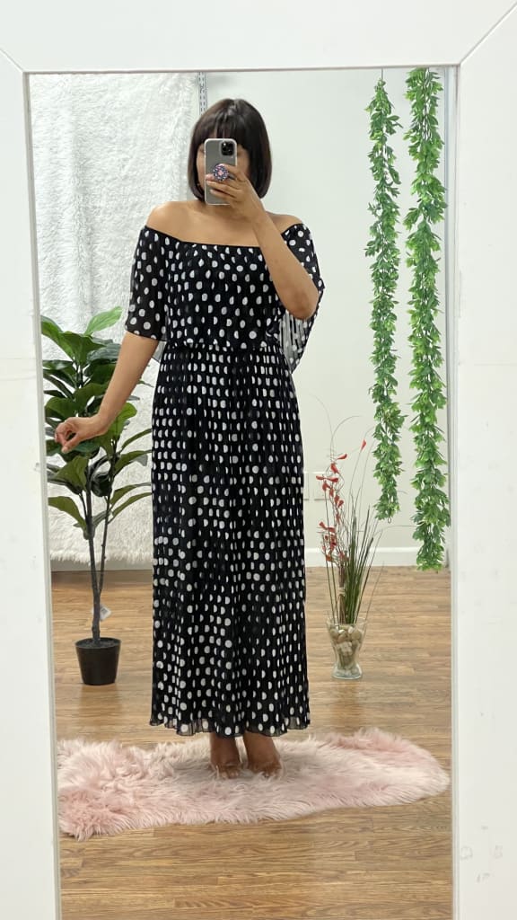 Maxie pleated off shoulder maxi dress - Black/white / M